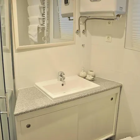 게스트하우스 Triple In The Center *