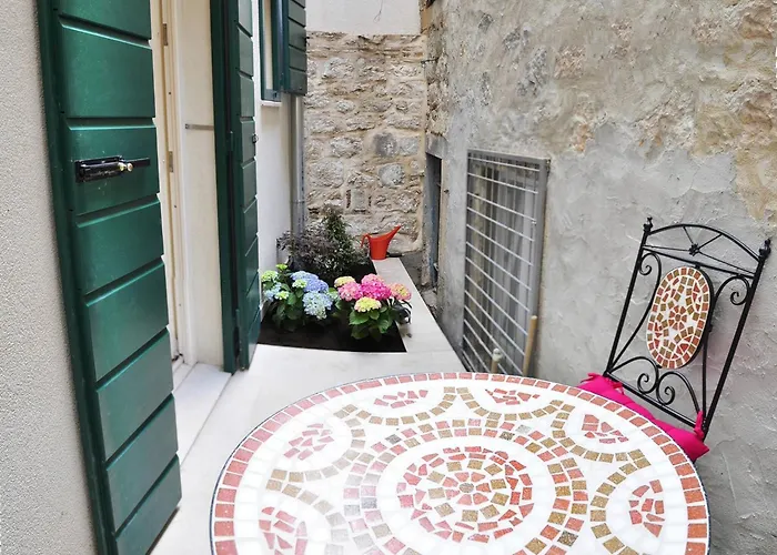 Triple In The Center